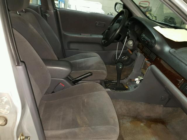 1N4BU31D1VC183372 - 1997 NISSAN ALTIMA XE SILVER photo 5