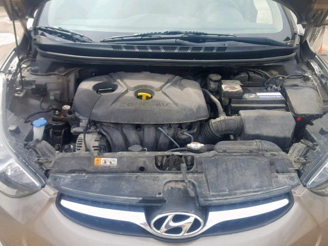 5NPDH4AE2DH415843 - 2013 HYUNDAI ELANTRA GL GOLD photo 7