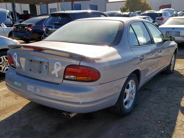 1G3WH52K3WF345706 - 1998 OLDSMOBILE INTRIGUE SILVER photo 4