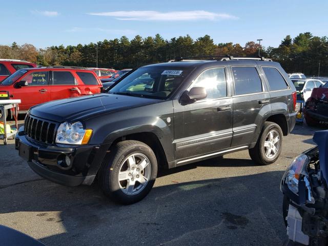 1J8HR48N55C588153 - 2005 JEEP GRAND CHER BLACK photo 2