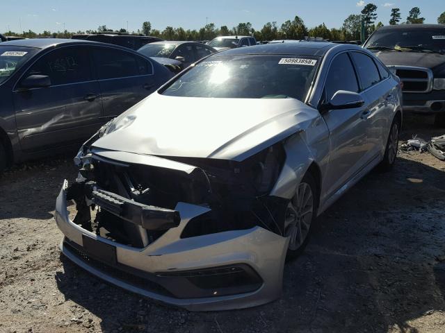 5NPE34AF6GH263159 - 2016 HYUNDAI SONATA SPO SILVER photo 2