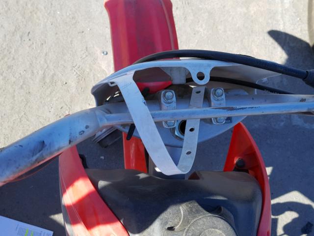 JH2DE02027K008560 - 2007 HONDA CRF70 F RED photo 8