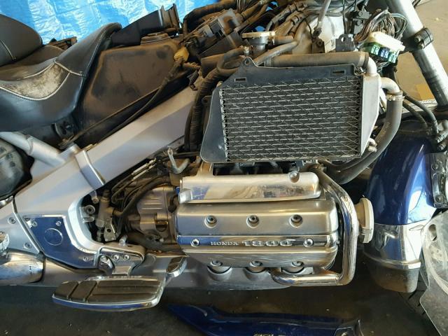 1HFSC47091A003719 - 2001 HONDA GL1800 BLUE photo 7