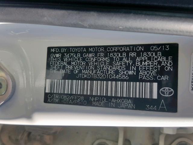 JTDKDTB32D1044586 - 2013 TOYOTA PRIUS C WHITE photo 10