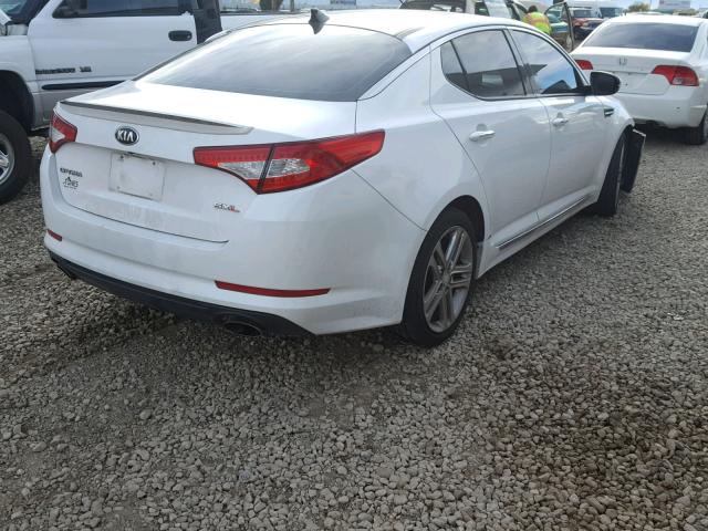 5XXGR4A65DG133095 - 2013 KIA OPTIMA SX WHITE photo 4