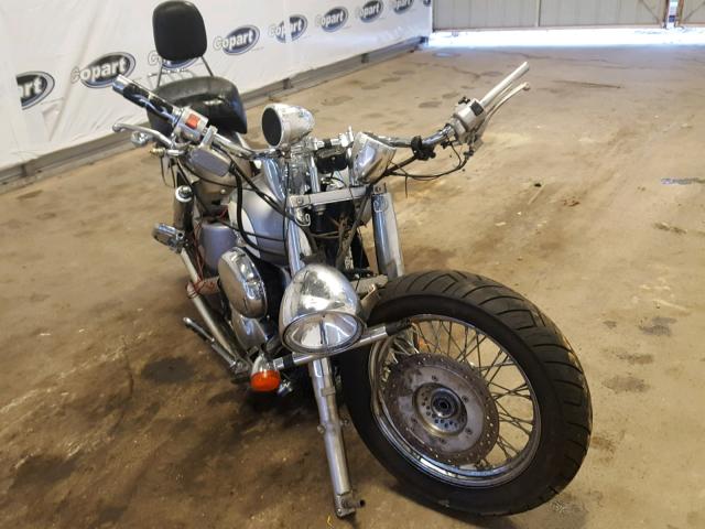 JH2RC446X1M451541 - 2001 HONDA VT750 CD2 银色 照片 9