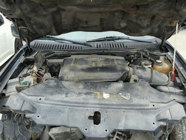 5LMFU27R23LJ44305 - 2003 LINCOLN NAVIGATOR Қара фото 7