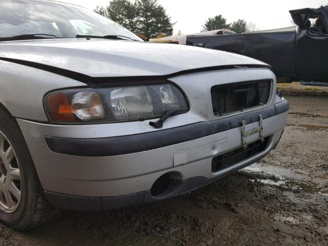 YV1RS61R512027230 - 2001 VOLVO S60 SILVER photo 9
