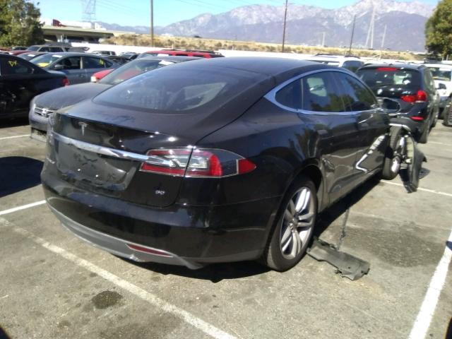 5YJSA1CG4DFP03757 - 2013 TESLA MODEL S BLACK photo 4