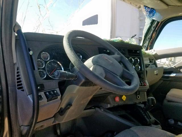 1XKYDP9X9HJ127646 - 2017 KENWORTH CONSTRUCTI GRAY photo 9