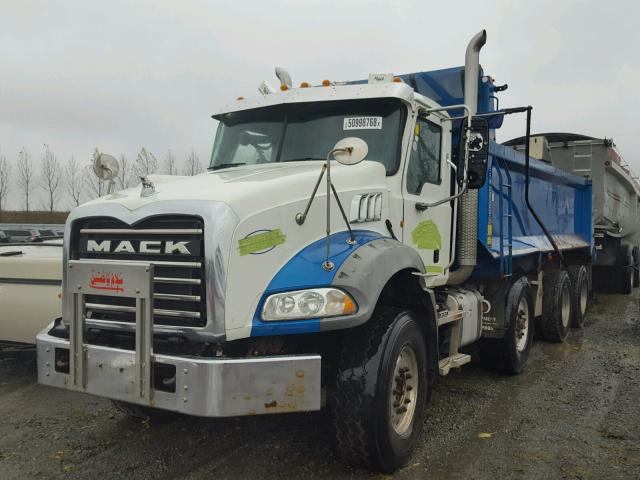 1M2AX16C3DM021054 - 2013 MACK 800 GU800 WHITE photo 2