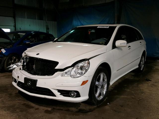 4JGCB65E08A074213 - 2008 MERCEDES-BENZ R 350 WHITE photo 2