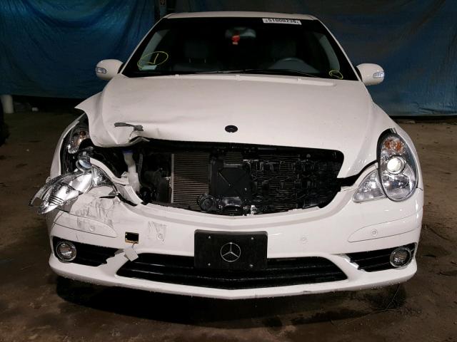 4JGCB65E08A074213 - 2008 MERCEDES-BENZ R 350 WHITE photo 9