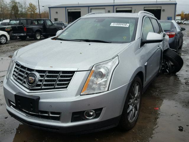 3GYFNDE30GS565965 - 2016 CADILLAC SRX PREMIU SILVER photo 2