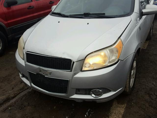 KL1TG66E59B356936 - 2009 CHEVROLET AVEO LT SILVER photo 9