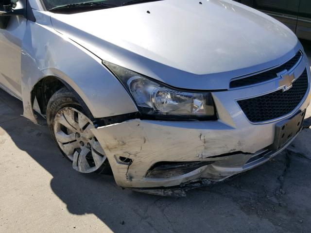 1G1PA5SH4D7124645 - 2013 CHEVROLET CRUZE LS SILVER photo 9