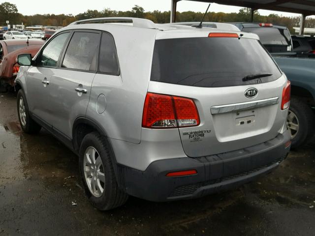 5XYKT4A25BG136578 - 2011 KIA SORENTO BA SILVER photo 3