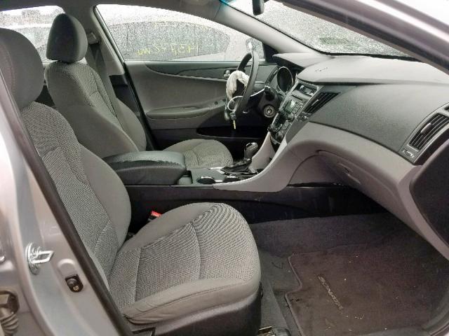 5NPEB4AC9BH238452 - 2011 HYUNDAI SONATA GLS SILVER photo 5