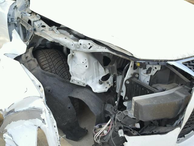 JTHBE1D28E5012479 - 2014 LEXUS IS 350 WHITE photo 9