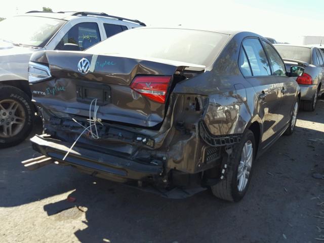 3VW2K7AJ3FM227222 - 2015 VOLKSWAGEN JETTA BASE BROWN photo 4