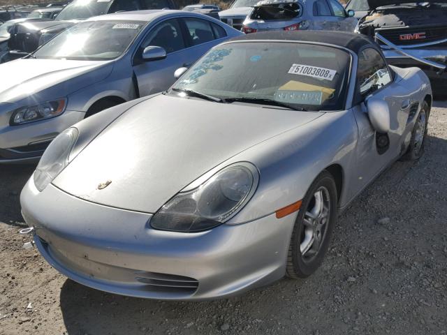 WP0CA29863U621139 - 2003 PORSCHE BOXSTER SILVER photo 2