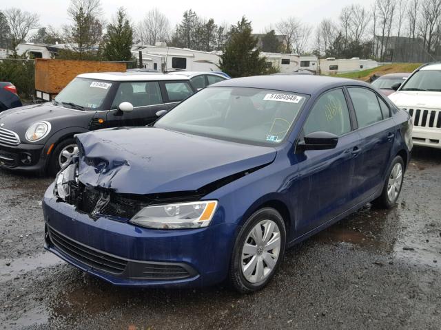 3VW2K7AJ6DM364328 - 2013 VOLKSWAGEN JETTA BASE Կապույտ լուսանկար 2