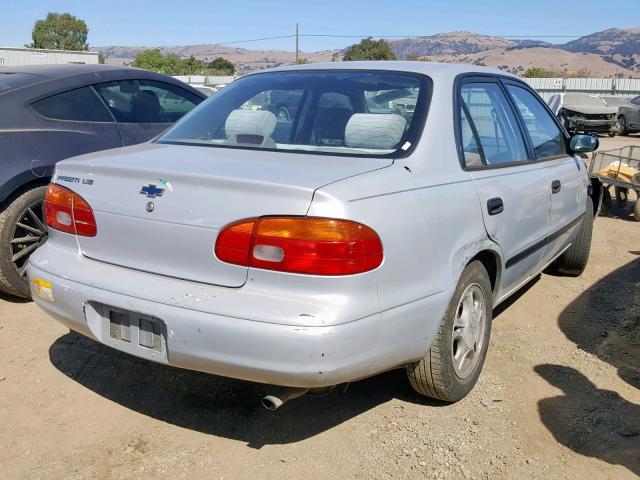 1Y1SK52822Z405368 - 2002 CHEVROLET GEO PRIZM 银色 照片 4