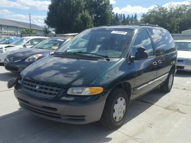 2P4GP25G9XR397120 - 1999 PLYMOUTH VOYAGER GREEN photo 2