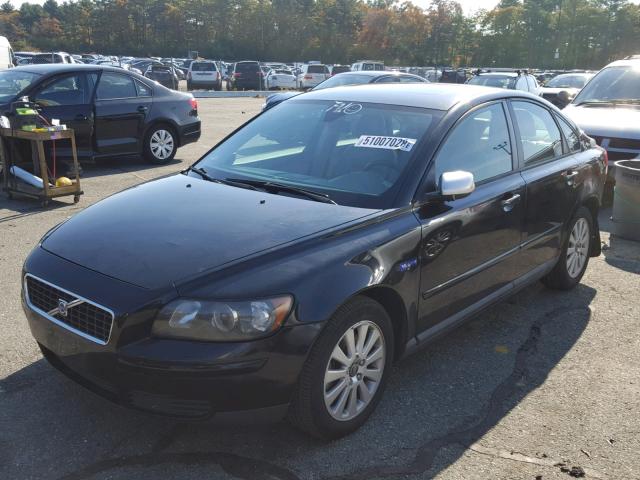 YV1MS382442015706 - 2004 VOLVO S40 2.4I BLACK photo 2