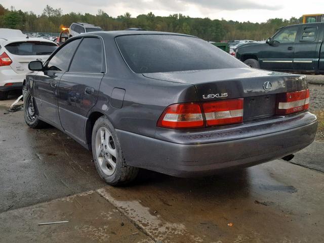 JT8BF28G515105172 - 2001 LEXUS ES 300 GRAY photo 3