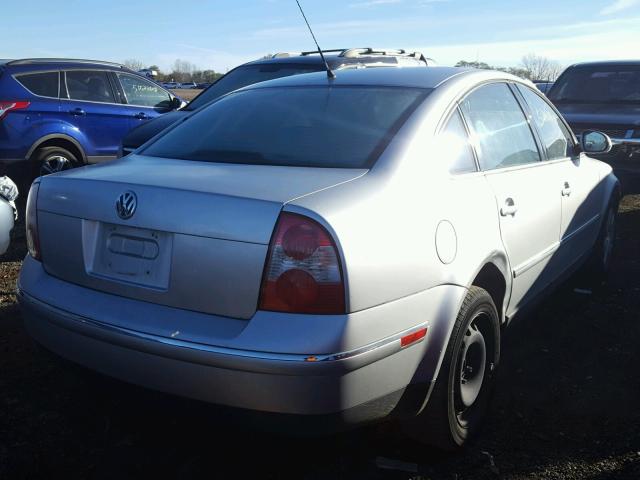 WVWAD63B75P051499 - 2005 VOLKSWAGEN PASSAT GLS SILVER photo 4