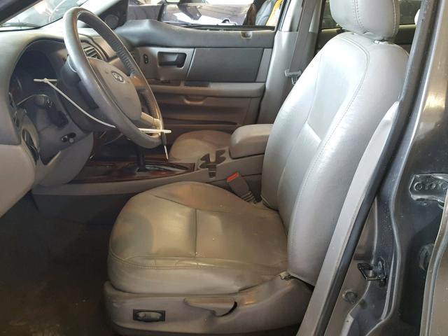 1FAFP56S14A160048 - 2004 FORD TAURUS SEL GRAY photo 5