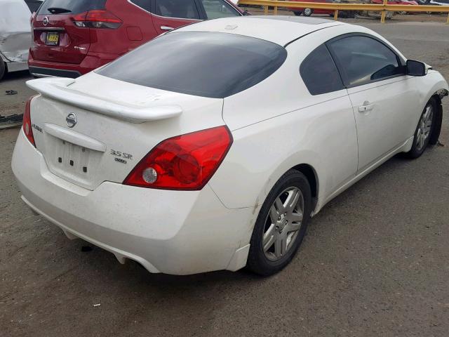 1N4BL2EP2AC100219 - 2010 NISSAN ALTIMA SR WHITE photo 4