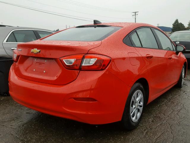 1G1BJ5SM6K7102988 - 2019 CHEVROLET CRUZE RED photo 4