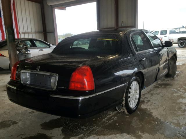 1LNHM81W54Y619799 - 2004 LINCOLN TOWN CAR E BLACK photo 4