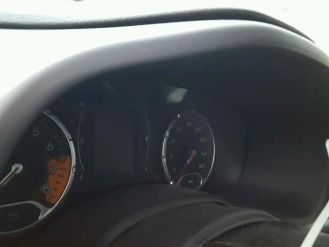 ZACCJBAB9JPH05221 - 2018 JEEP RENEGADE S SILVER photo 8