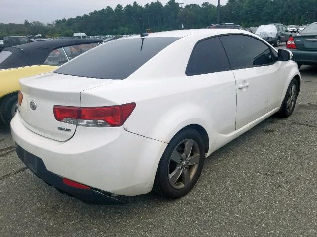 KNAFU6A29A5165810 - 2010 KIA FORTE EX WHITE photo 4