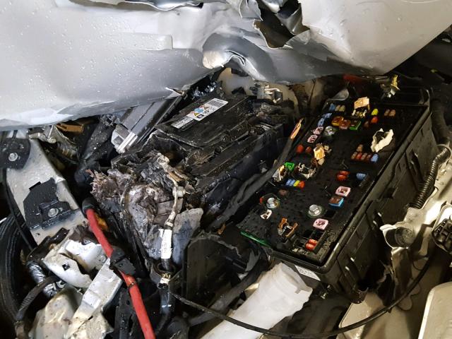 1G11C5SA9GU129946 - 2016 CHEVROLET MALIBU LIM 银色 照片 9