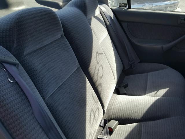 2HGEJ6612YH558043 - 2000 HONDA CIVIC BASE SILVER photo 6