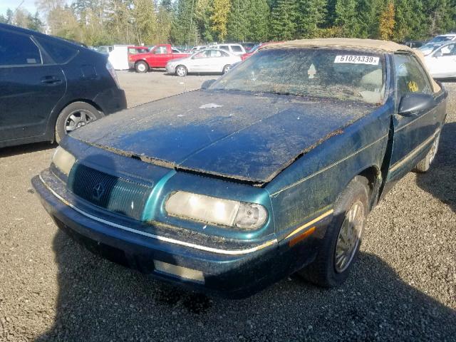 1C3XU4538PF642510 - 1993 CHRYSLER LEBARON GREEN photo 2