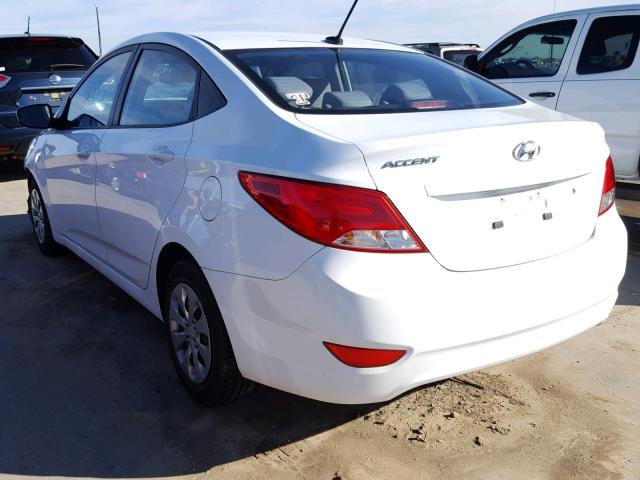 KMHCT4AE4GU062795 - 2016 HYUNDAI ACCENT SE WHITE photo 3