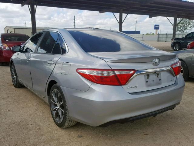 4T1BF1FK8FU896728 - 2015 TOYOTA CAMRY LE SILVER photo 3