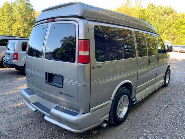 1GBFG15T041146272 - 2004 CHEVROLET EXPRESS G1 SILVER photo 10