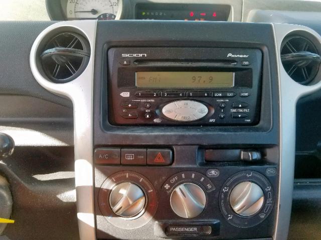 JTLKT324440135963 - 2004 TOYOTA SCION XB 灰色 照片 9