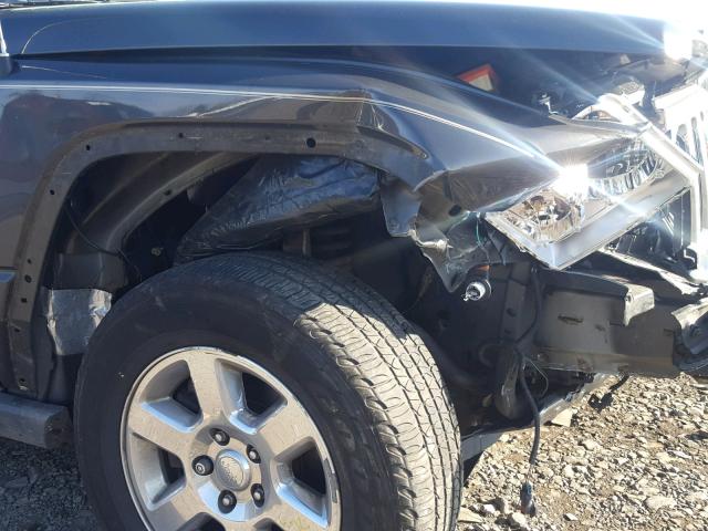 1J8HG58226C123316 - 2006 JEEP COMMANDER GRAY photo 9