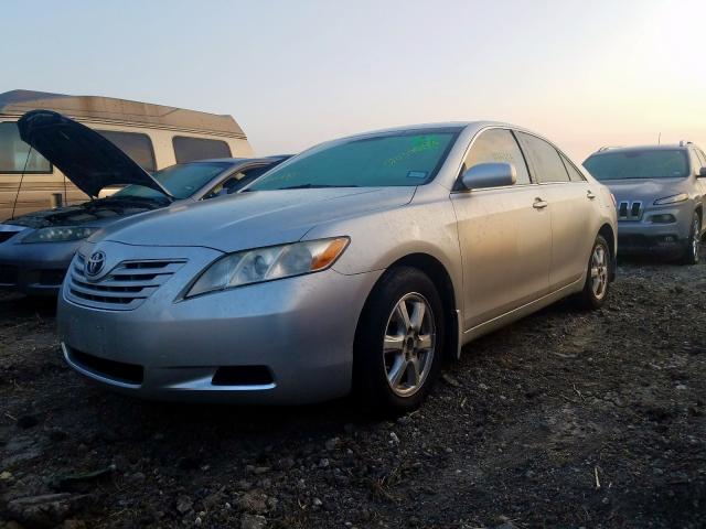 4T4BE46K98R016746 - 2008 TOYOTA CAMRY CE GRAY photo 2
