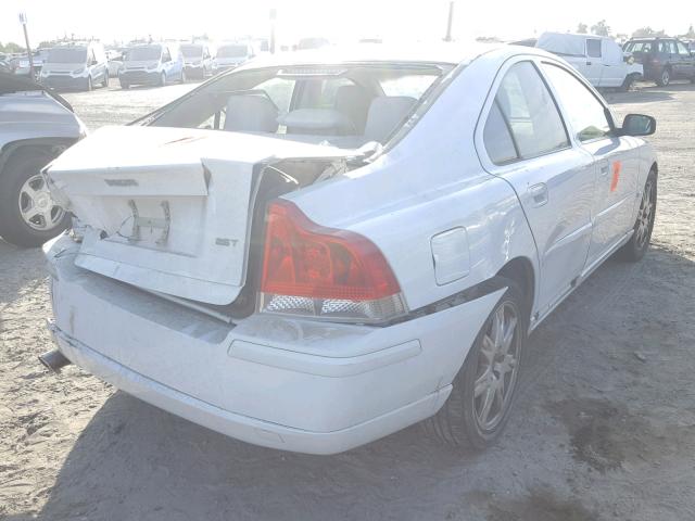 YV1RS592452445852 - 2005 VOLVO S60 2.5T WHITE photo 4