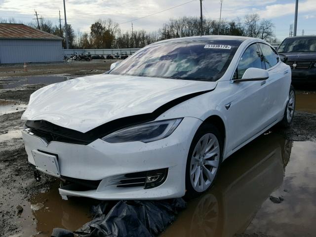 5YJSA1E24JF244453 - 2018 TESLA MODEL S WHITE photo 2