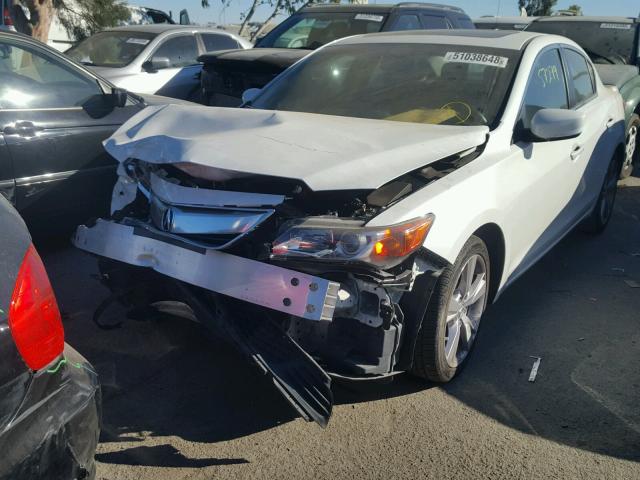 19VDE1F33EE011141 - 2014 ACURA ILX 20 WHITE photo 2