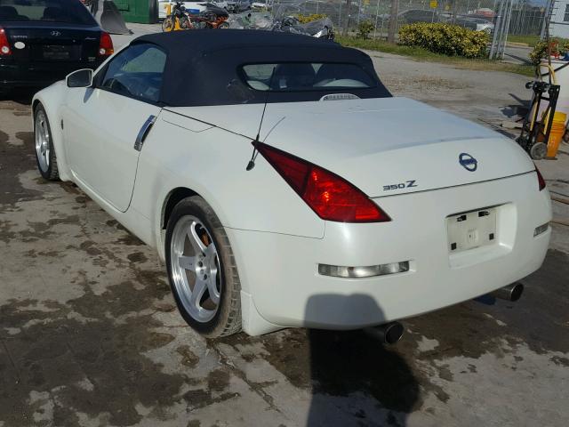 JN1AZ36A04T000292 - 2004 NISSAN 350Z ROADS WHITE photo 3